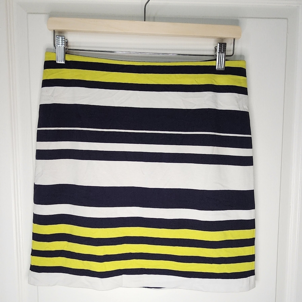 Ann Taylor - Sporty Vibes 🏓     Navy, White & Yellow Striped A-line Skirt